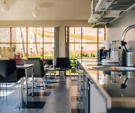 Stoberiet Хостел Свендборг